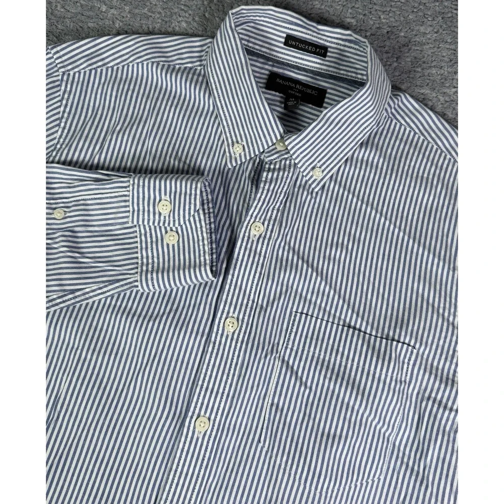 Banana Republic Untucked Oxford Shirt Men Medium Blue White Stripe Cotton Preppy